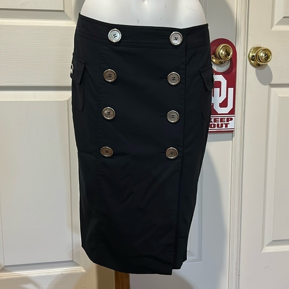 Burberry Knee Length Wrap Skirt. Size 6 - Picture 1 of 13